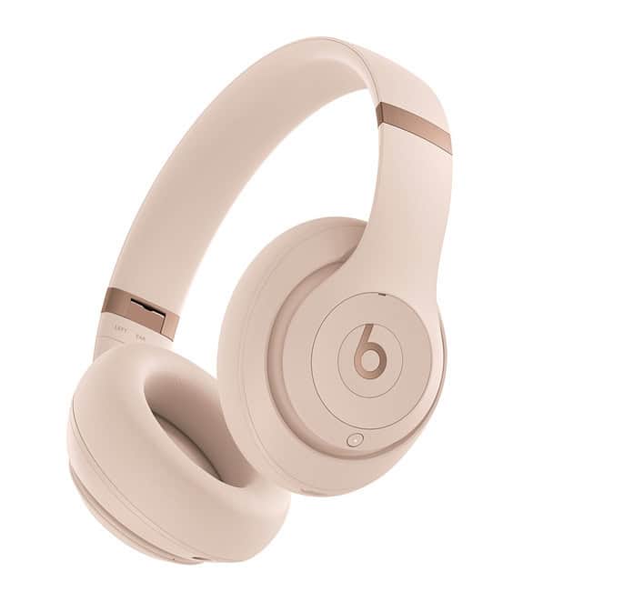 Apple partners with Kim Kardashian to launch limited edition Beats x Apple partners with Kim Kardashian to launch limited edition Beats x